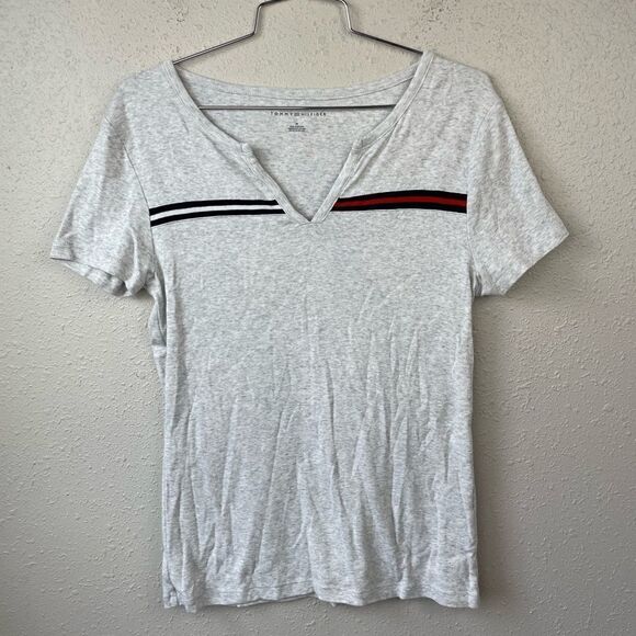 Tommy Hilfiger T-Shirt Size M EUC - Picture 1 of 4